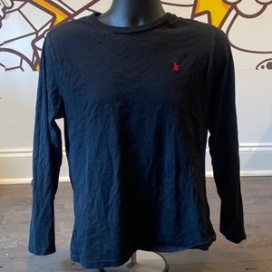 black polo long sleeved shirt